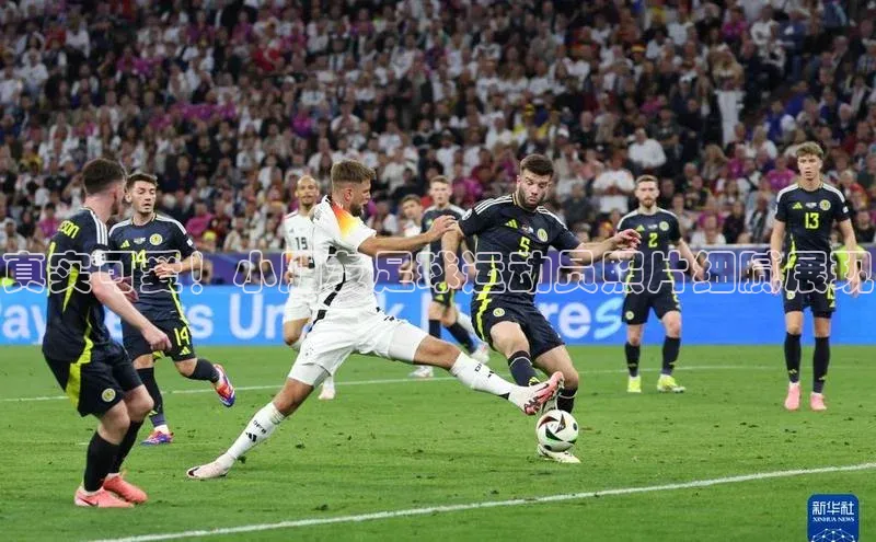 bestbio-贝博百度学术真实可爱！小朋友足球运动员照片细腻展现